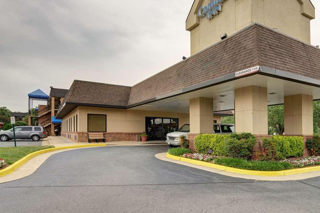 Suburban Studios Tysons Corner Vienna Bagian luar foto