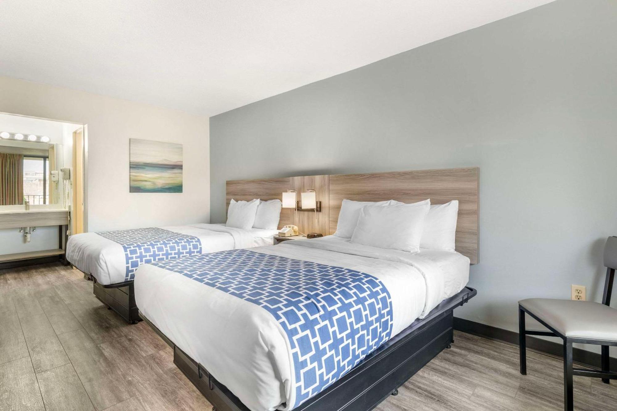 Suburban Studios Tysons Corner Vienna Bagian luar foto
