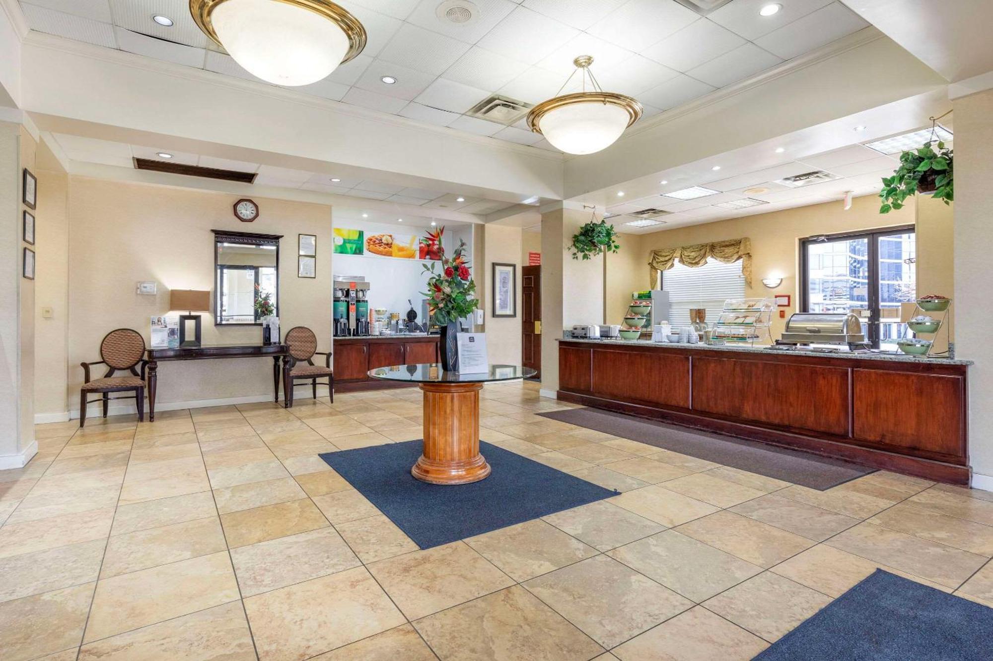 Suburban Studios Tysons Corner Vienna Bagian luar foto